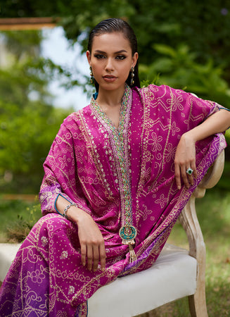 FARAH TALIB AZIZ- Zahli Magenta Ombre Kaftan