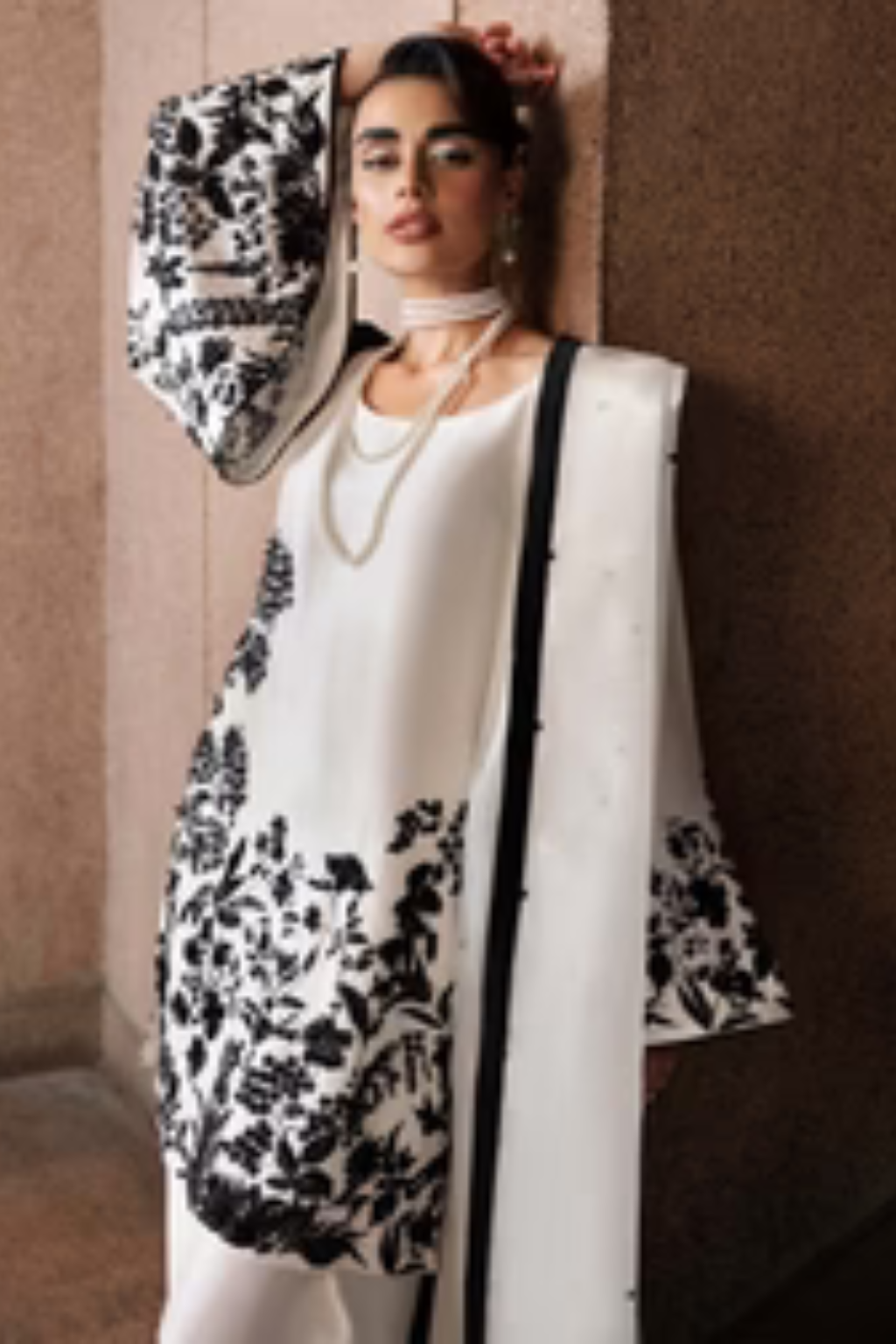 HUSSAIN REHAR LUXURY PRET EID EDIT'24- TUSK - second image