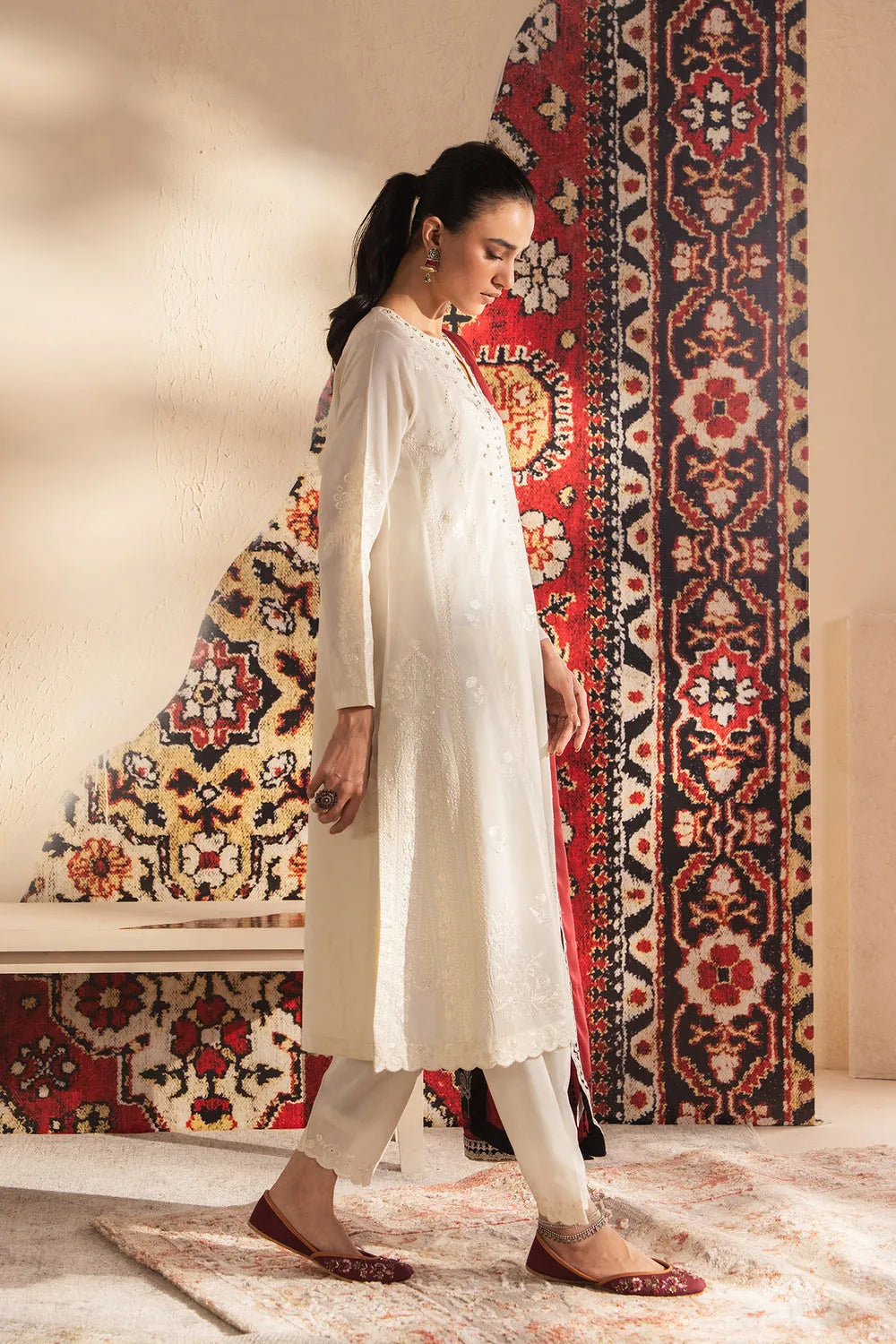 Rozana Collection SS '26 Drop I - Embroidered Suit | E4149/103/005 - second image