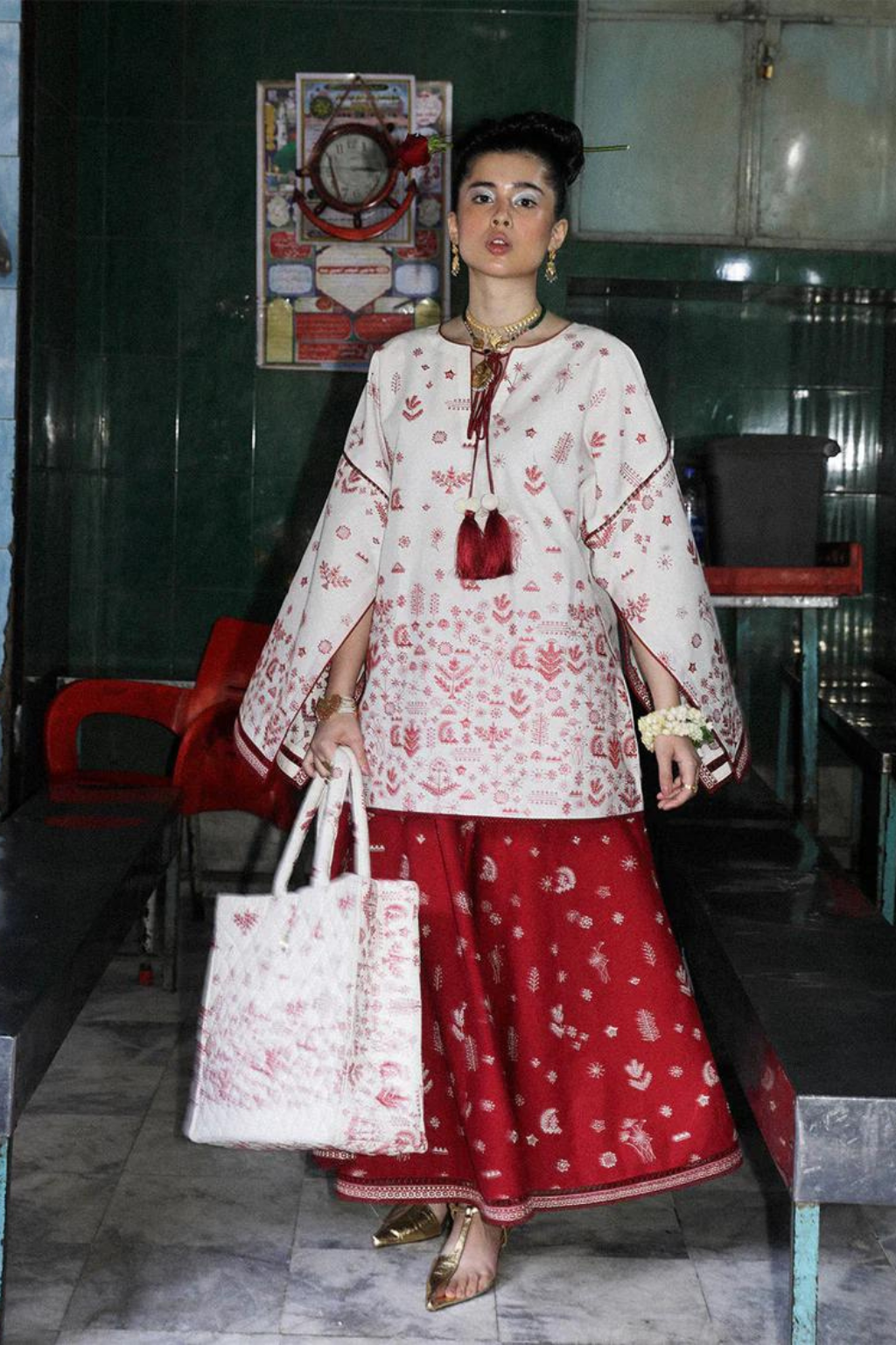 SS/24 EDIT-III / SCARLET