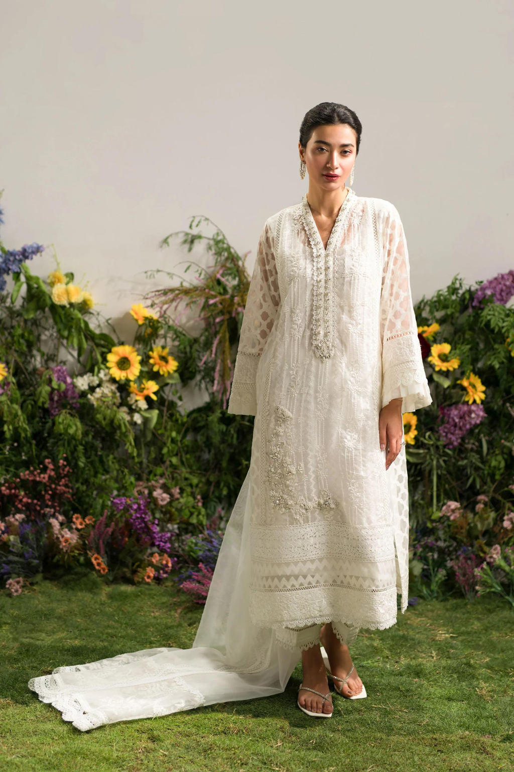 AMMARA KHAN LILY'24- CLASSIC PEARL (D-01)