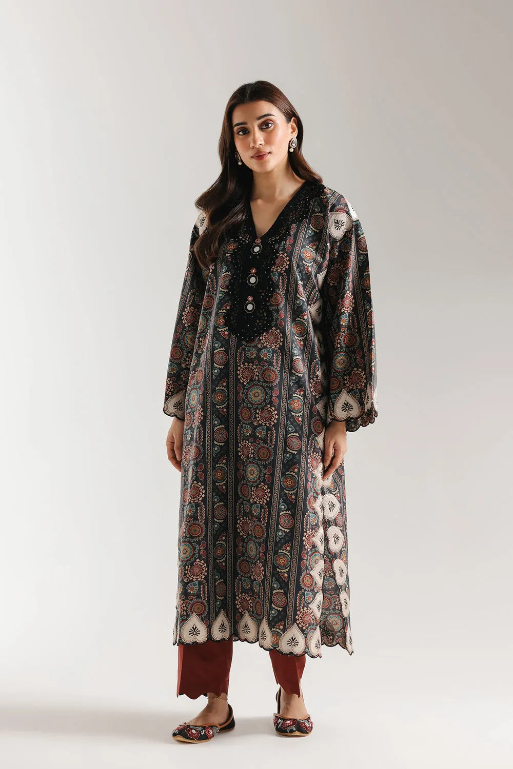 Rozana Collection SS '26 Drop I - Embroidered Suit | E4232/103/902