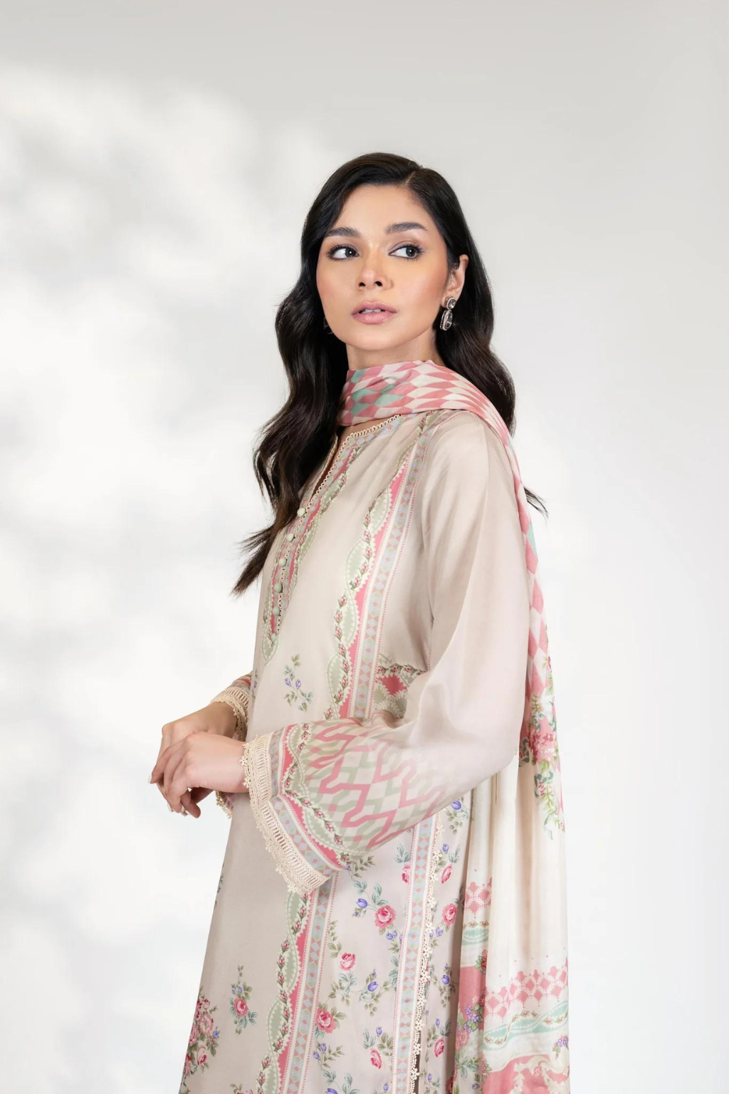 BARAE KHANOM SUMMER'24- EDEN ROSE - second image