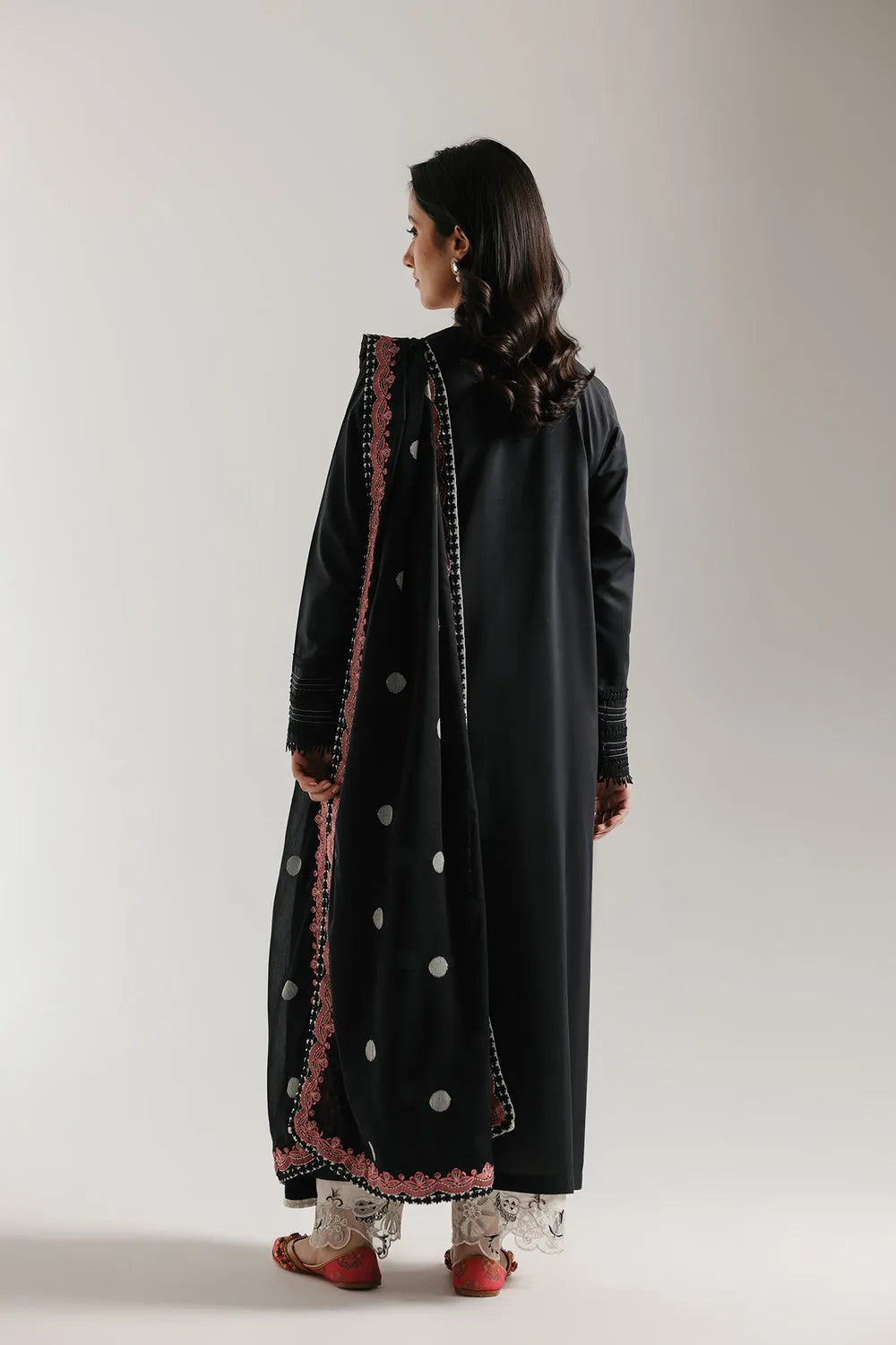 Rozana Collection SS '26 Drop I - Embroidered Suit | E4168/103/902 - second image