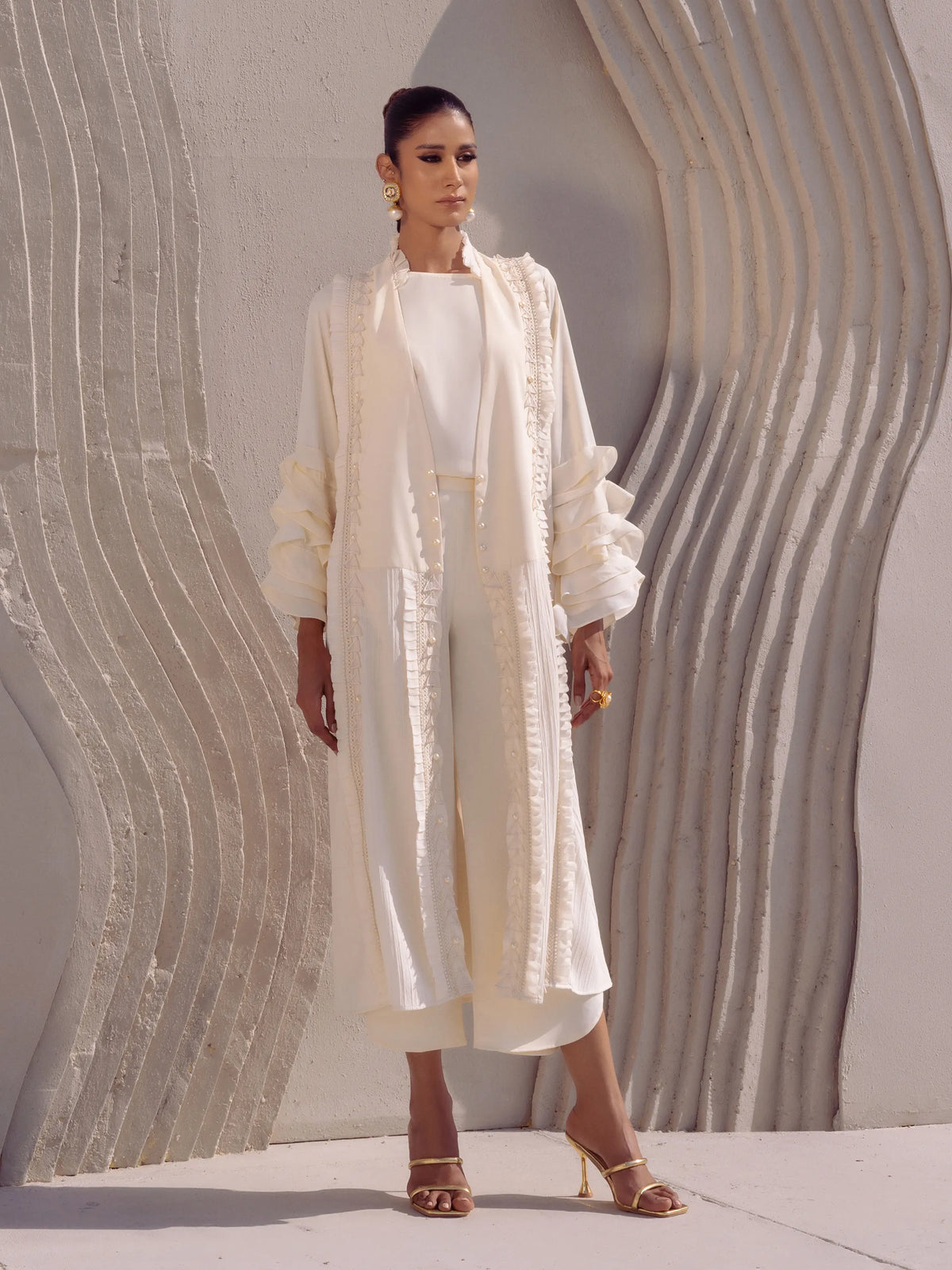 Iqa
Cove'25 - Esmee – Ivory