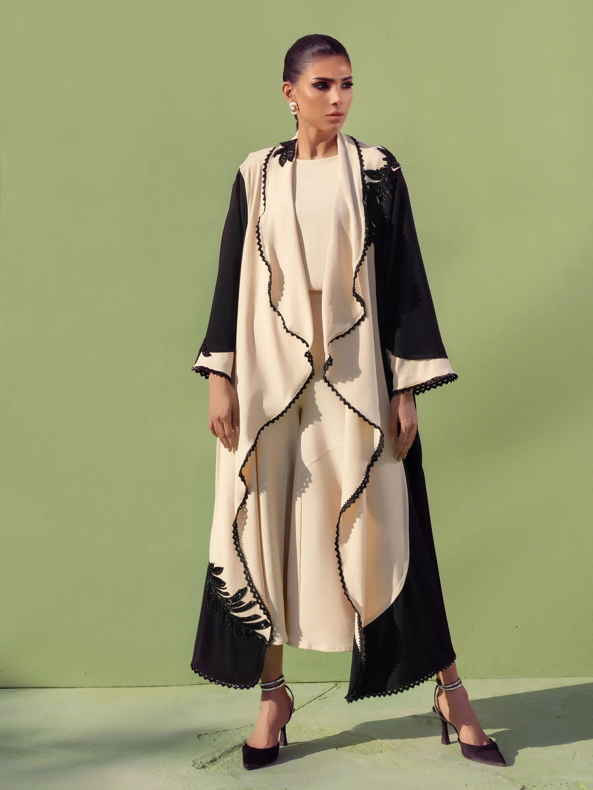 Iqa
Cove'25 - Zara – Ivory