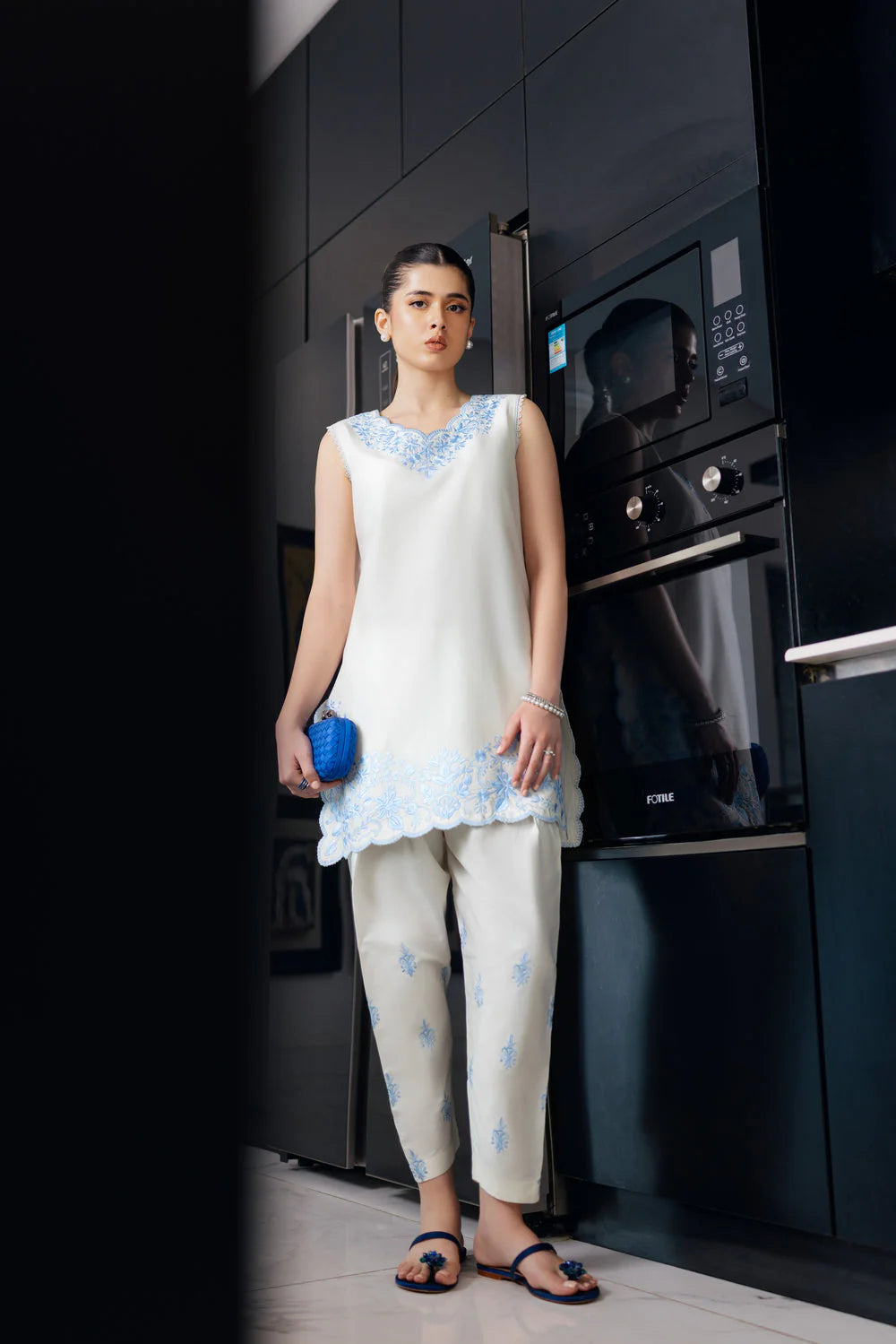 Staycation '25 - IVORY LUXURY EMBROIDERED 2PCS SET (NPA2-25303)