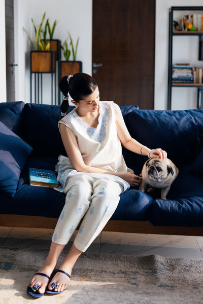 Staycation '25 - IVORY LUXURY EMBROIDERED 2PCS SET (NPA2-25303)