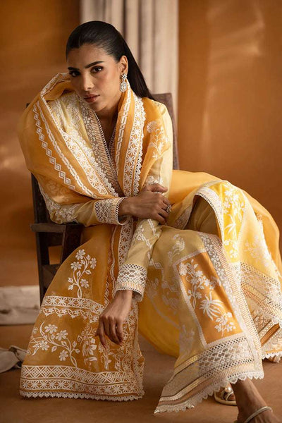 Nida Azwer
Summer Basics'25- Amber Luxe
