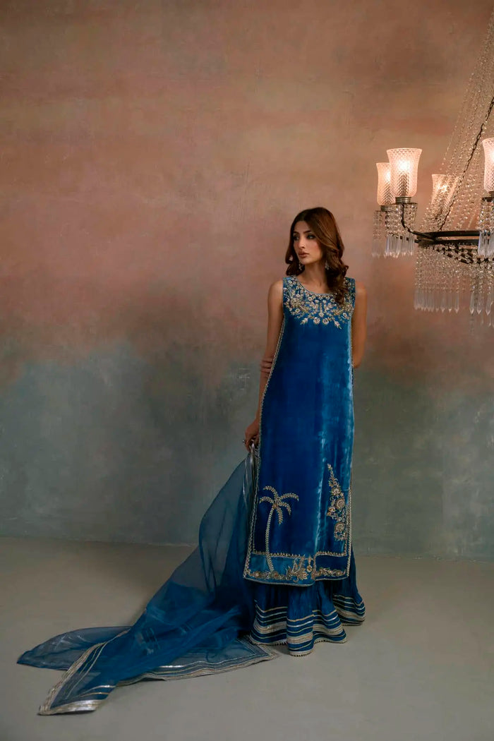 Velvet '25 - Dusky Dream - second image