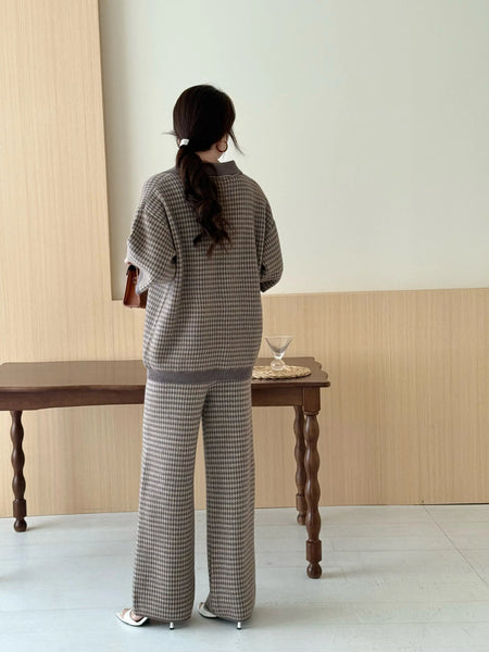 New In '25 - Sira Knit Detail Suit Dark Mouse