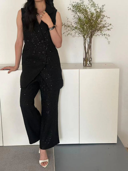 New In '25 - Fifi Sleeveless Tweed Suit