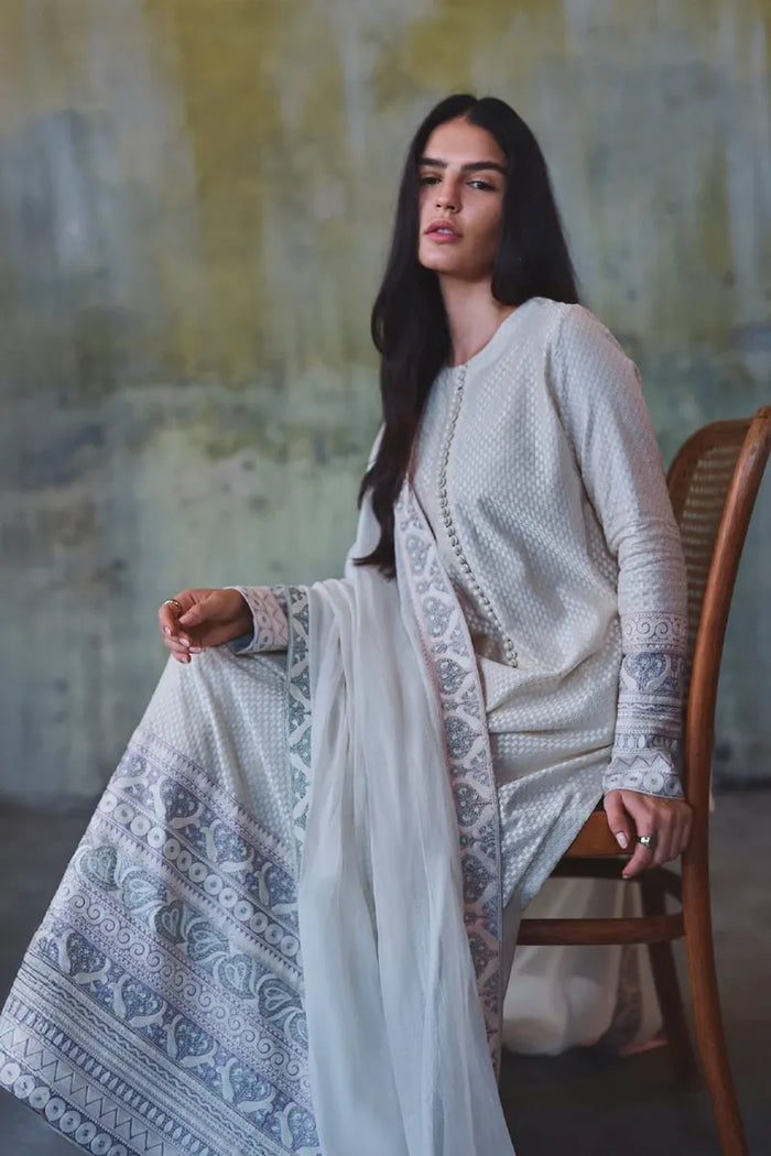 Diffusion '26 - Ivory Zari And Thread Embroidered Kurta Set - second image