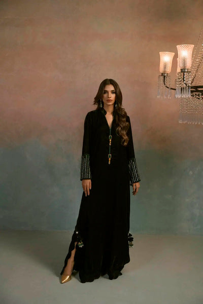 Velvet '25 - Eclipse Black