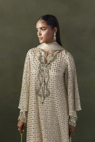 Solenne '25 - Mirror Bloom (D-10)