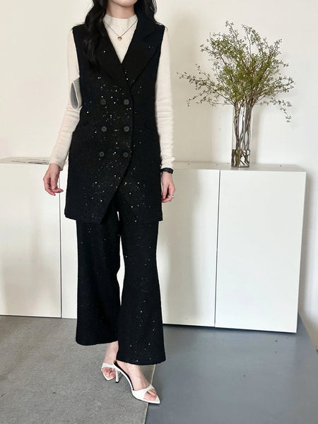 New In '25 - Fifi Sleeveless Tweed Suit