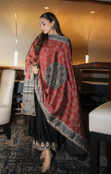 Velvets '25 - Surmai