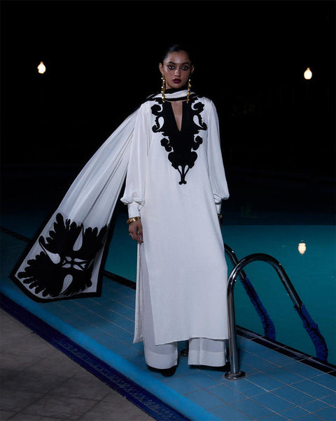 Night By The Pool '25 - Orra