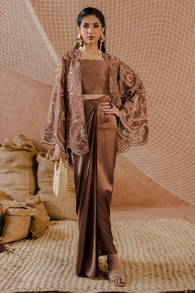 Latte Lace '25 - Talia