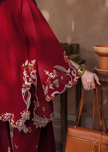 Mitti Winter '25 - Nina Nakhray