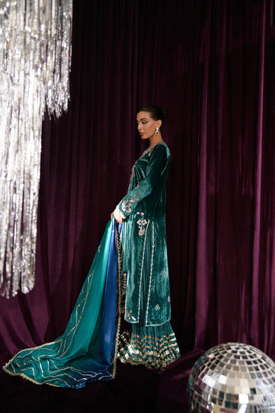 Mara Velvet Luxe '25 - Skyline