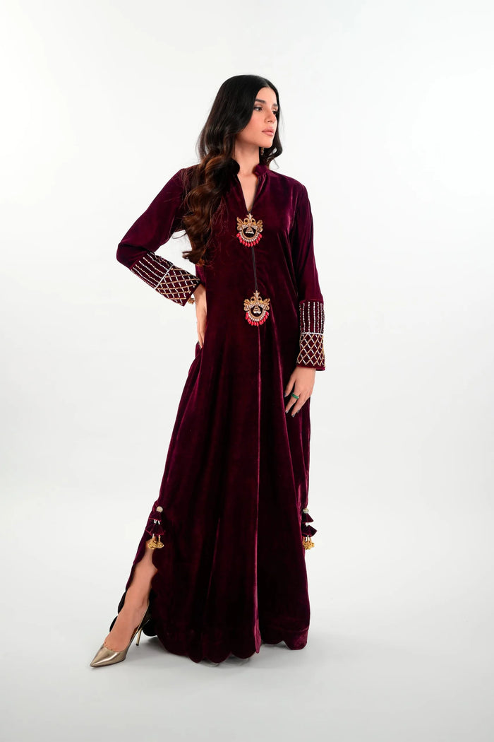 Velvet '25 - Plum Rouge