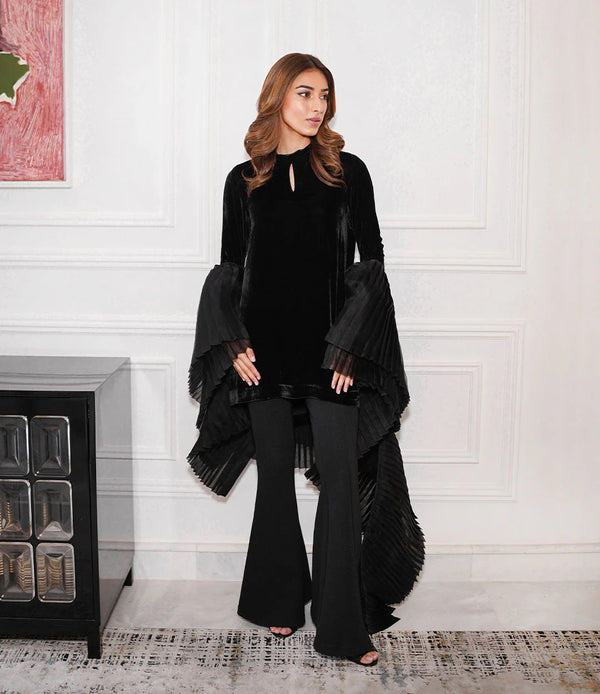 Velvet Ruffles Set | LIRA - second image