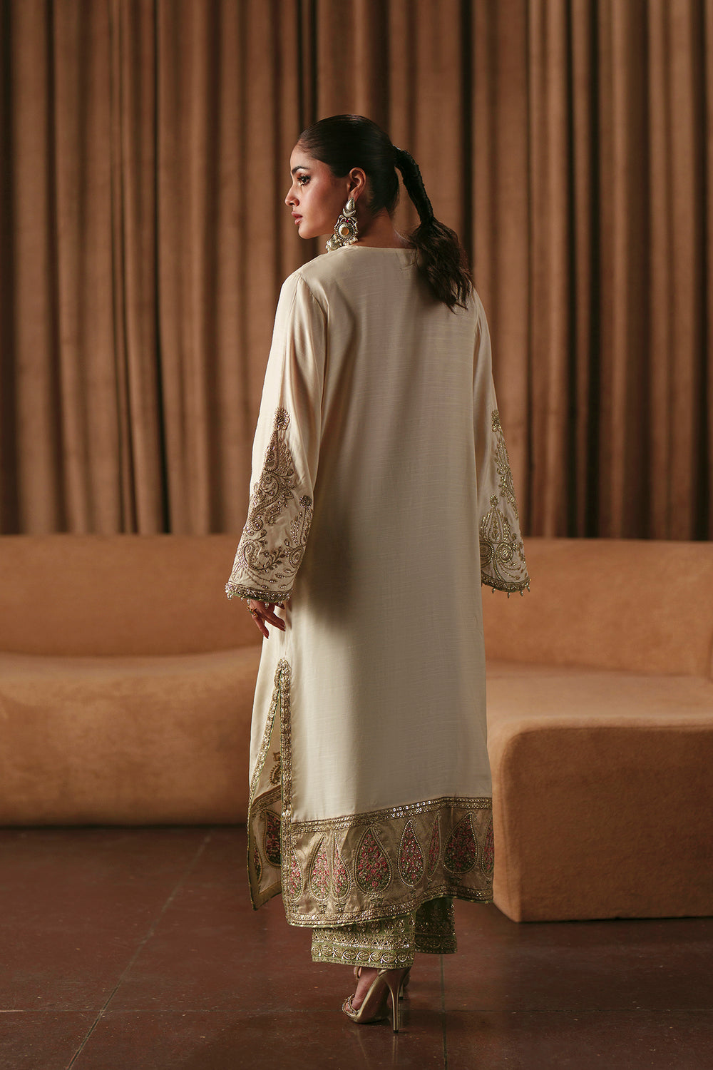 Boutique SS Drop I '26 - Embroidered Suit | E1023/104/002 - second image