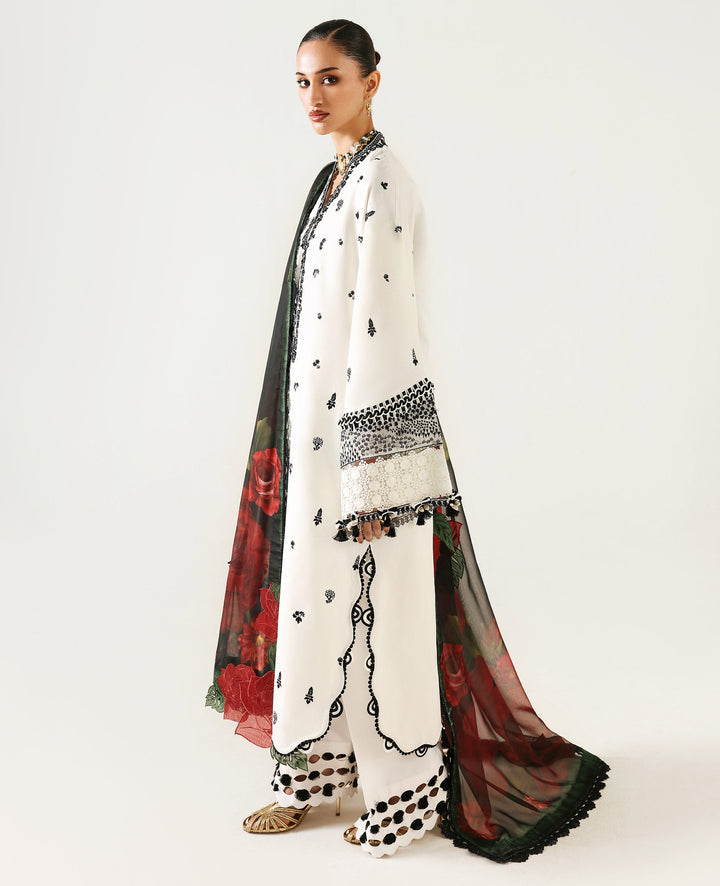 Esmé - second image