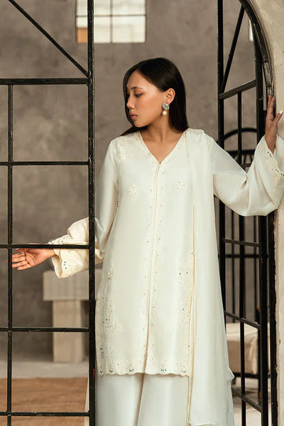 Luxus Luxury Pret '25 - Irza