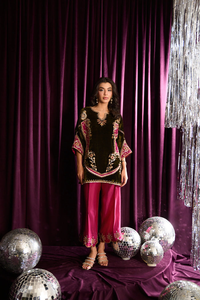 Mara Velvet Luxe '25 - Zucchini