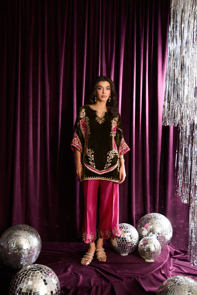 Mara Velvet Luxe '25 - Zucchini