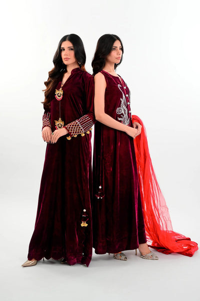 Velvet '25 - Plum Rouge