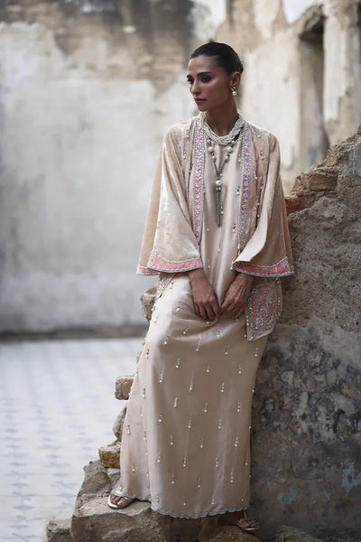 Velvet Luxe Edition F/W '25 - Arya