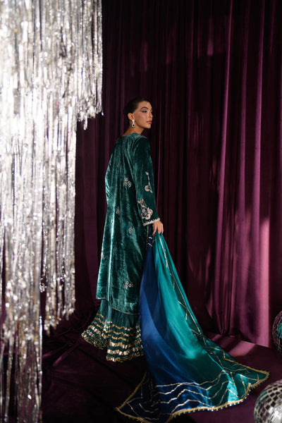 Mara Velvet Luxe '25 - Skyline