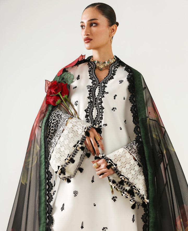 NEOMA - SUMMER PRINTS '26 hover