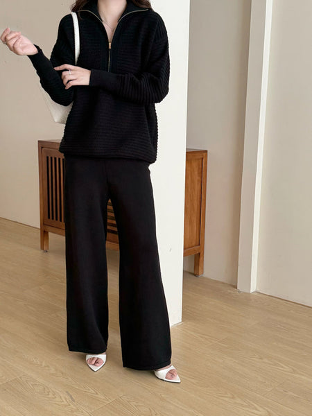 New In '25 - Lolo Knit Detail Suit Black