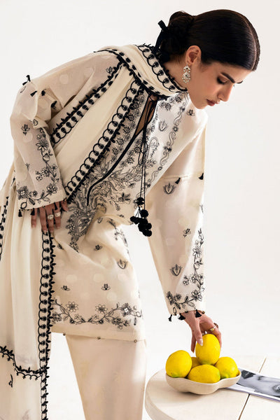 Cera RTW '25 - (ZRW-21447) AYRA