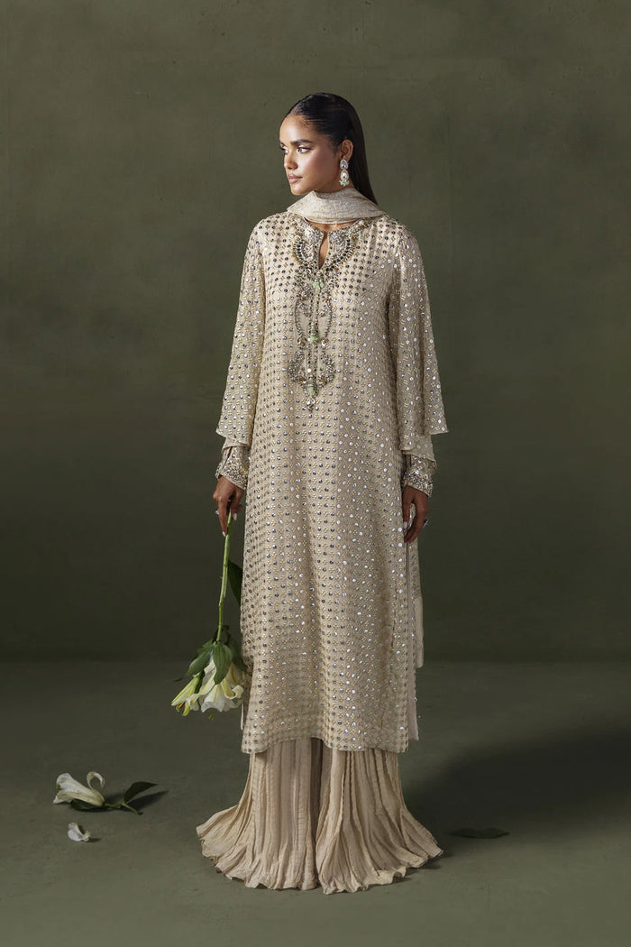 Solenne '25 - Mirror Bloom (D-10)