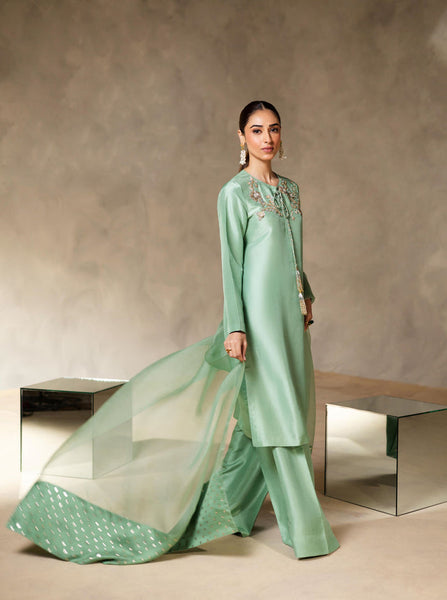 Sajni
Luxury Formal '25 - Sophia