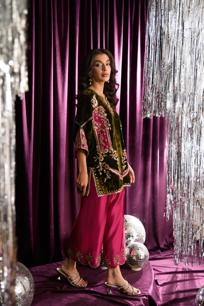 Mara Velvet Luxe '25 - Zucchini - second image