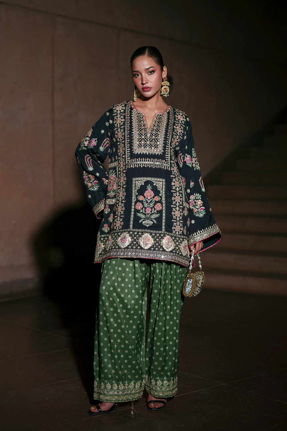 Boutique SS Drop I '26 - Embroidered Suit | E1021/104/902 - second image
