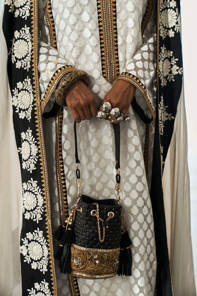 New Drop '25 - DW-17