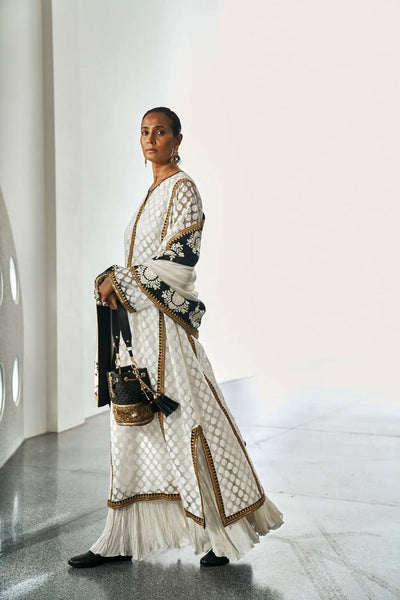 New Drop '25 - DW-17