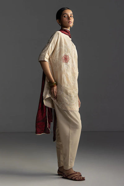 Lawn Edit 1 '26 - Isla-4a