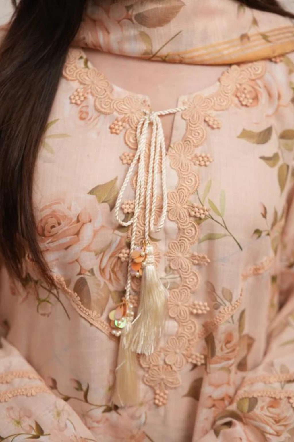 SUMMER LAWN'24- CHAMPAGNE COUNTRY ROSES(3pc) - second image