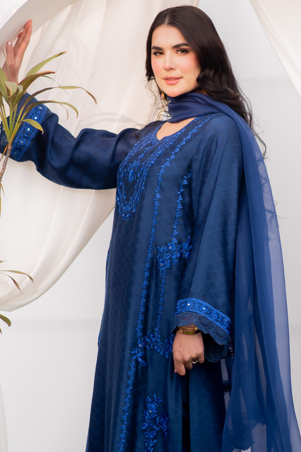 SHAZIA RAUF KHAN ZURIE'24- AIMA (3pc) - second image