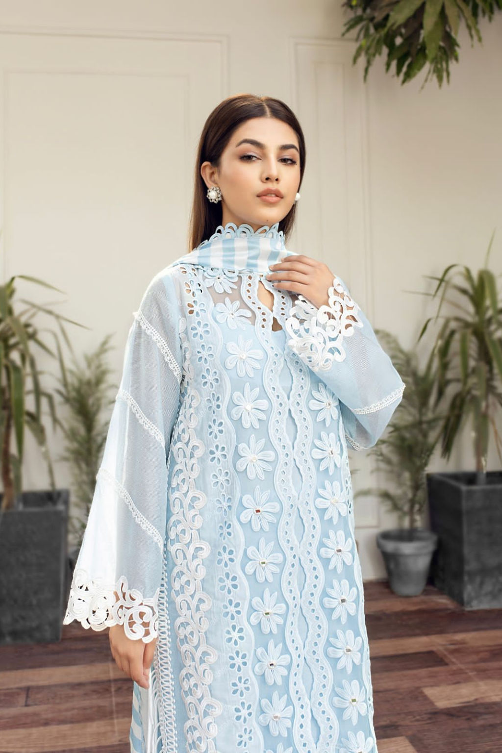 LEENA - second image