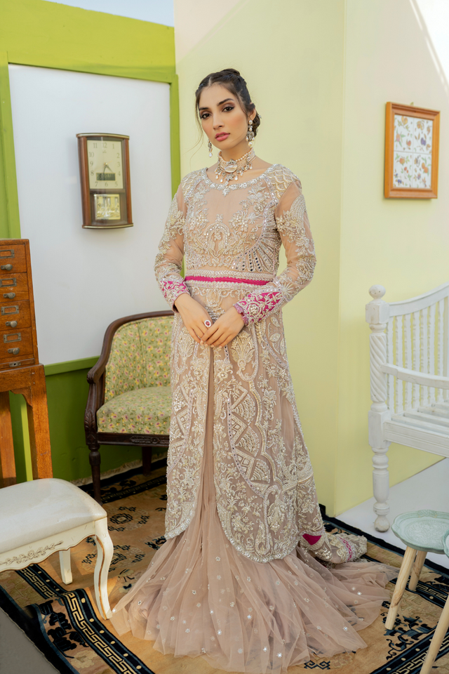 Exquisite Miraas Bridal Attire | CARMIN