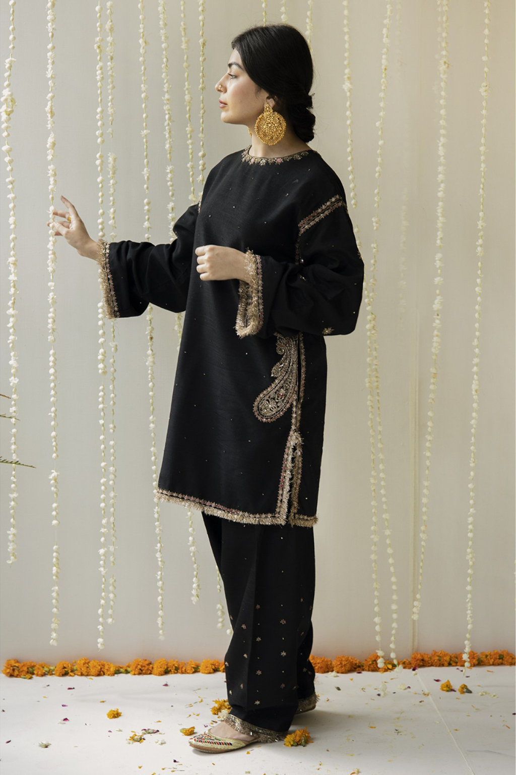 BLACK SILK KURTA AND SHALWAR OUTFIT BY DYOT ZARI'S FORMAL